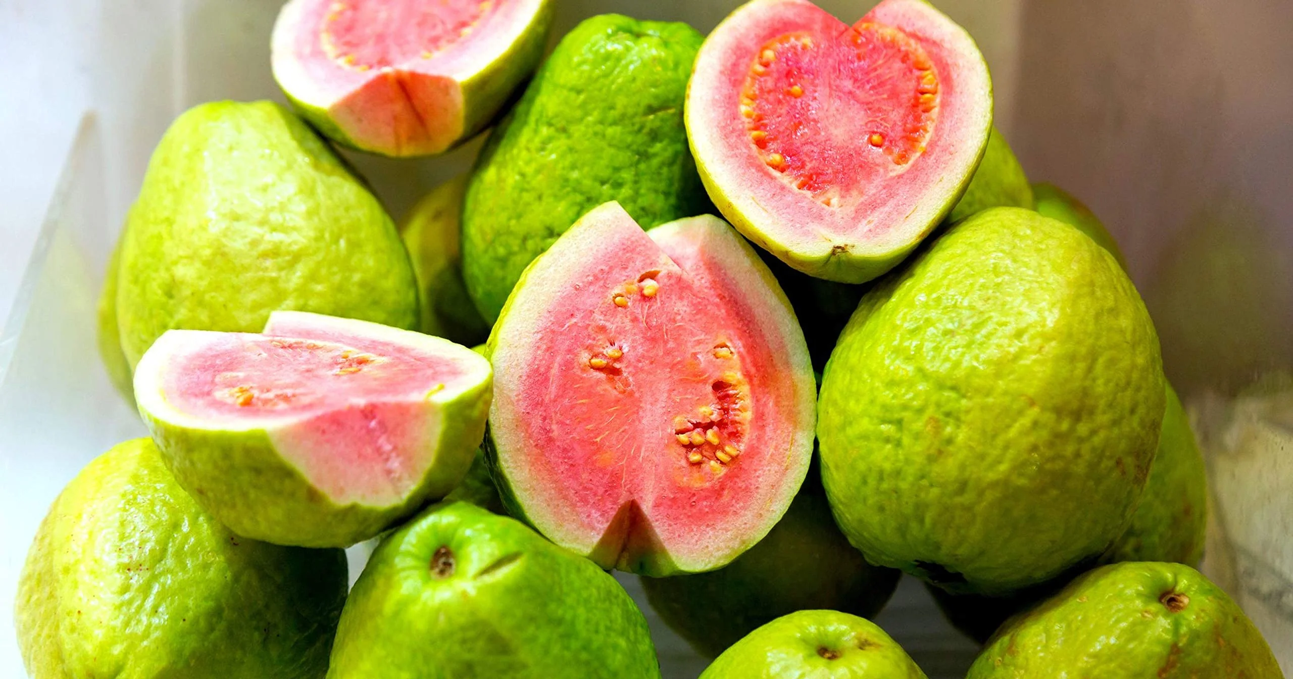 Hawaiian Guava Seeds – Sweet & Tropical Fruit for Planting - Image 3